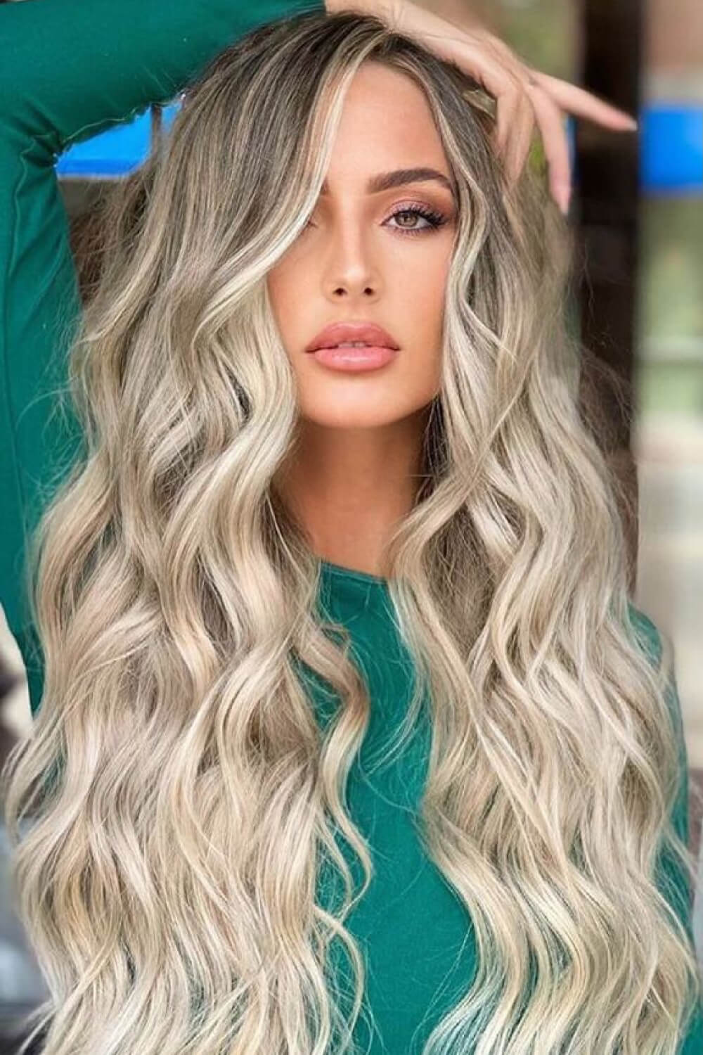 Long wavy synthetic wig front view