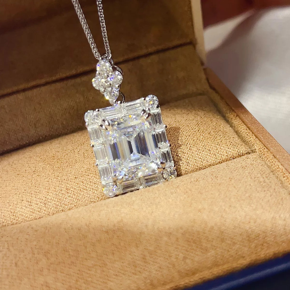 Side view of the pendant and silver chain