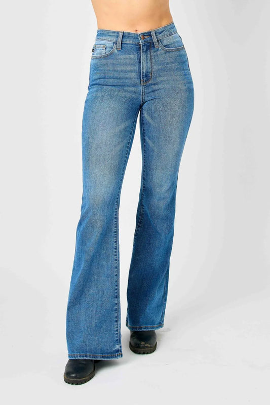 Judy Blue Full Size High-Waisted Classic Flare Jeans Plus Size MD - Fashorio