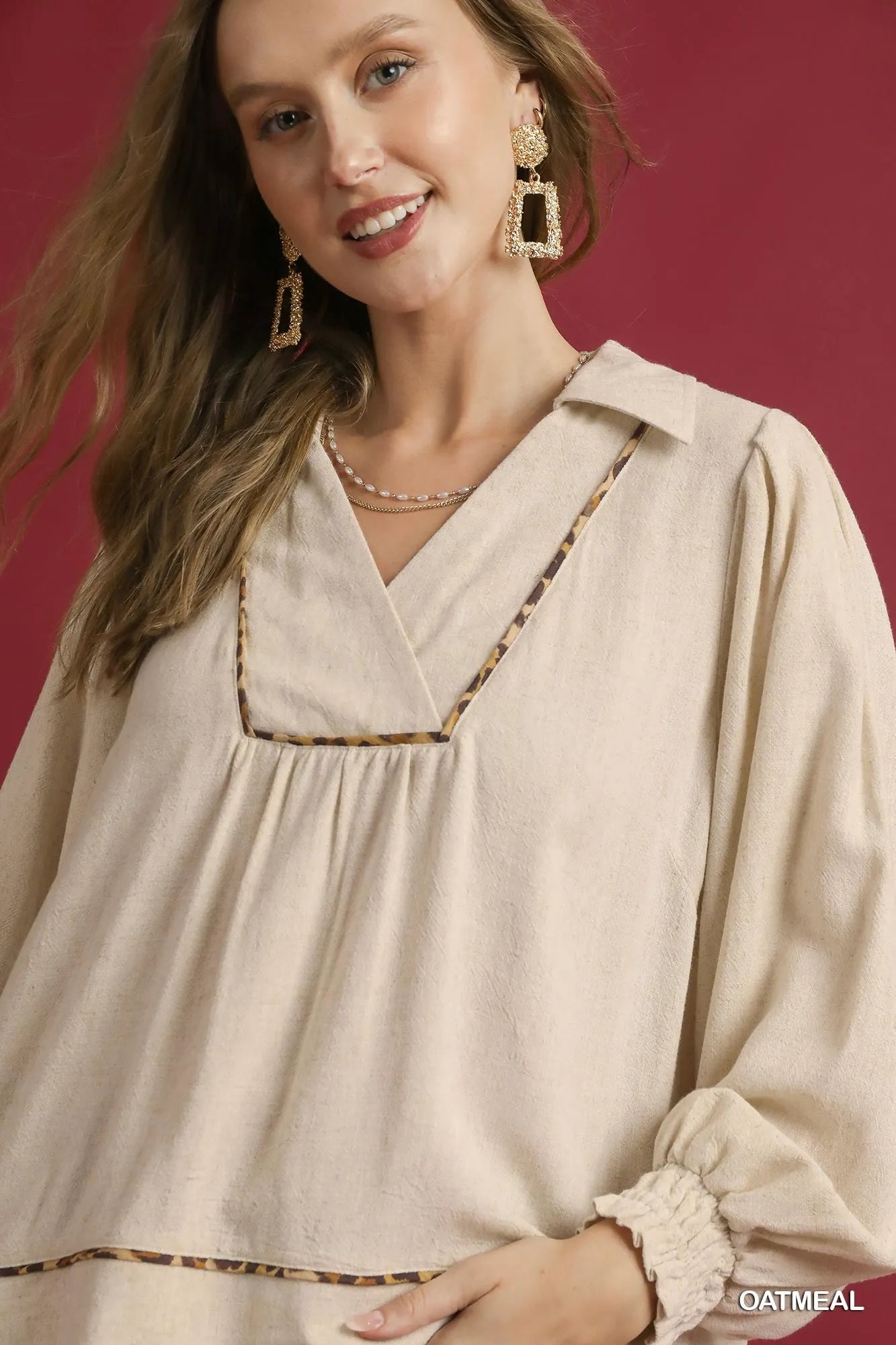 Umgee Full Size Linen Scallop Hem Blouse with Contrast Trim Plus Size - Fashorio