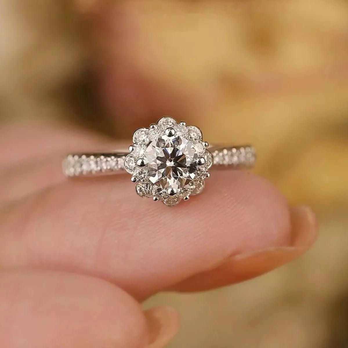Close up of the 1 carat moissanite stone