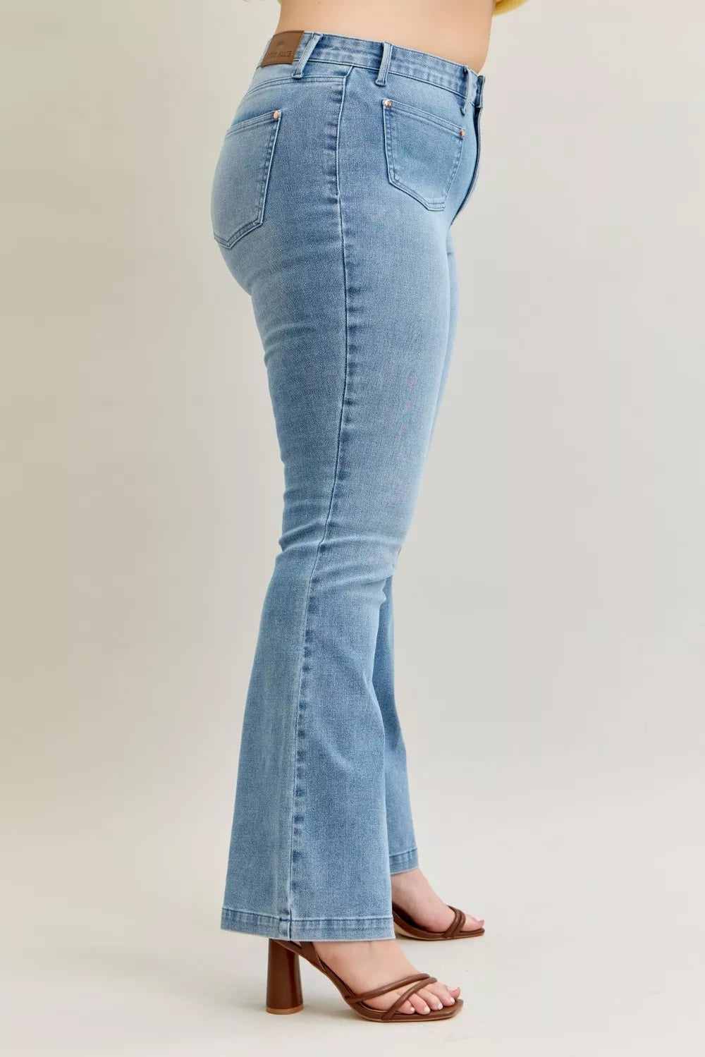 Judy Blue mid rise bootcut jeans front detail