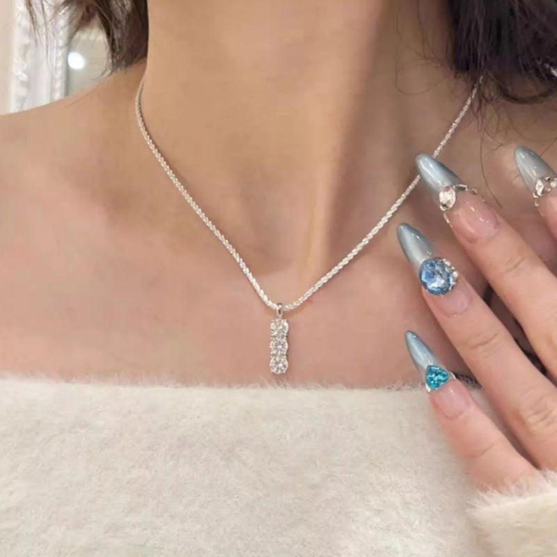 Moissanite bar necklace in 925 sterling silver