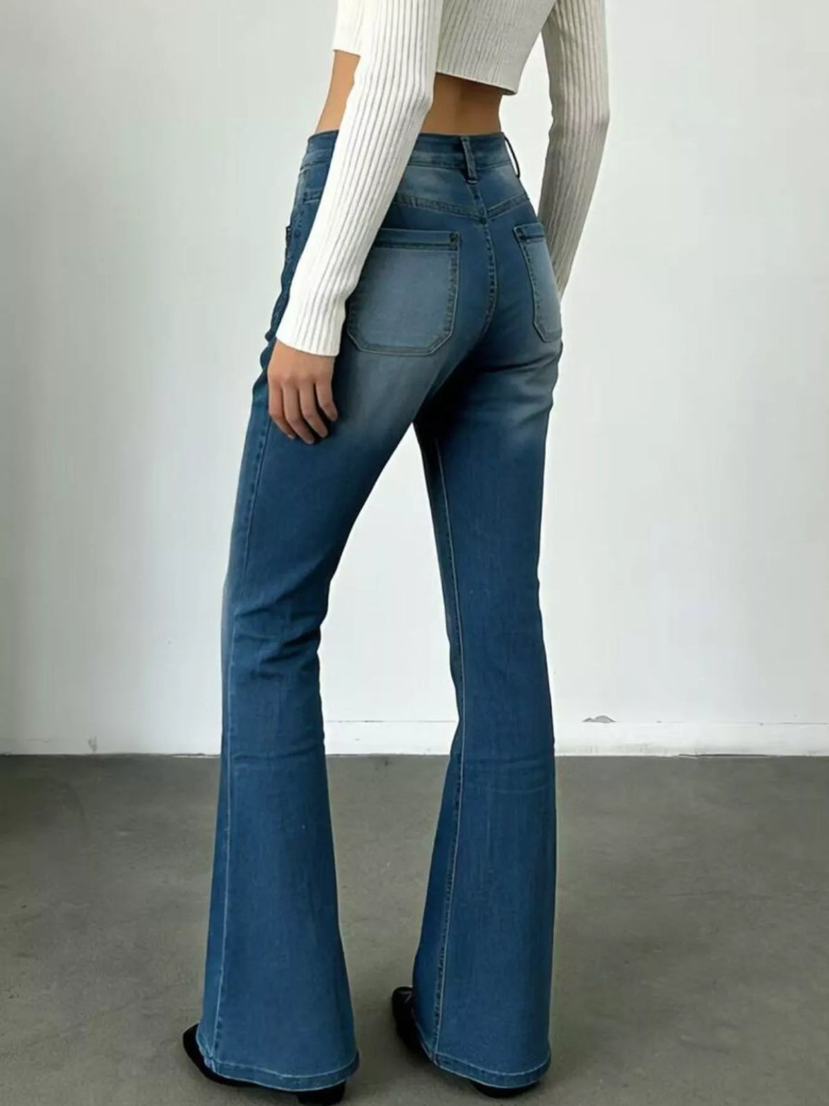 High waist flare denim pocket detail