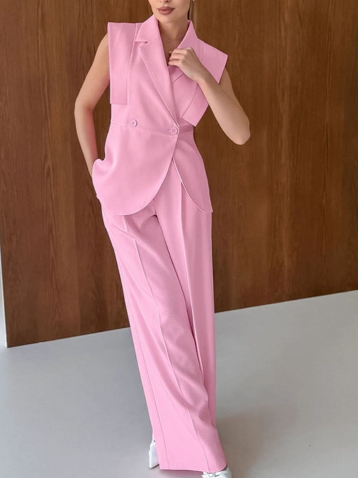 Sleeveless blazer and wide leg pants set front view