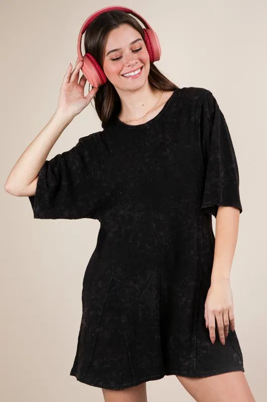 Mineral Washed Oversized Knit Comfy Romper detail