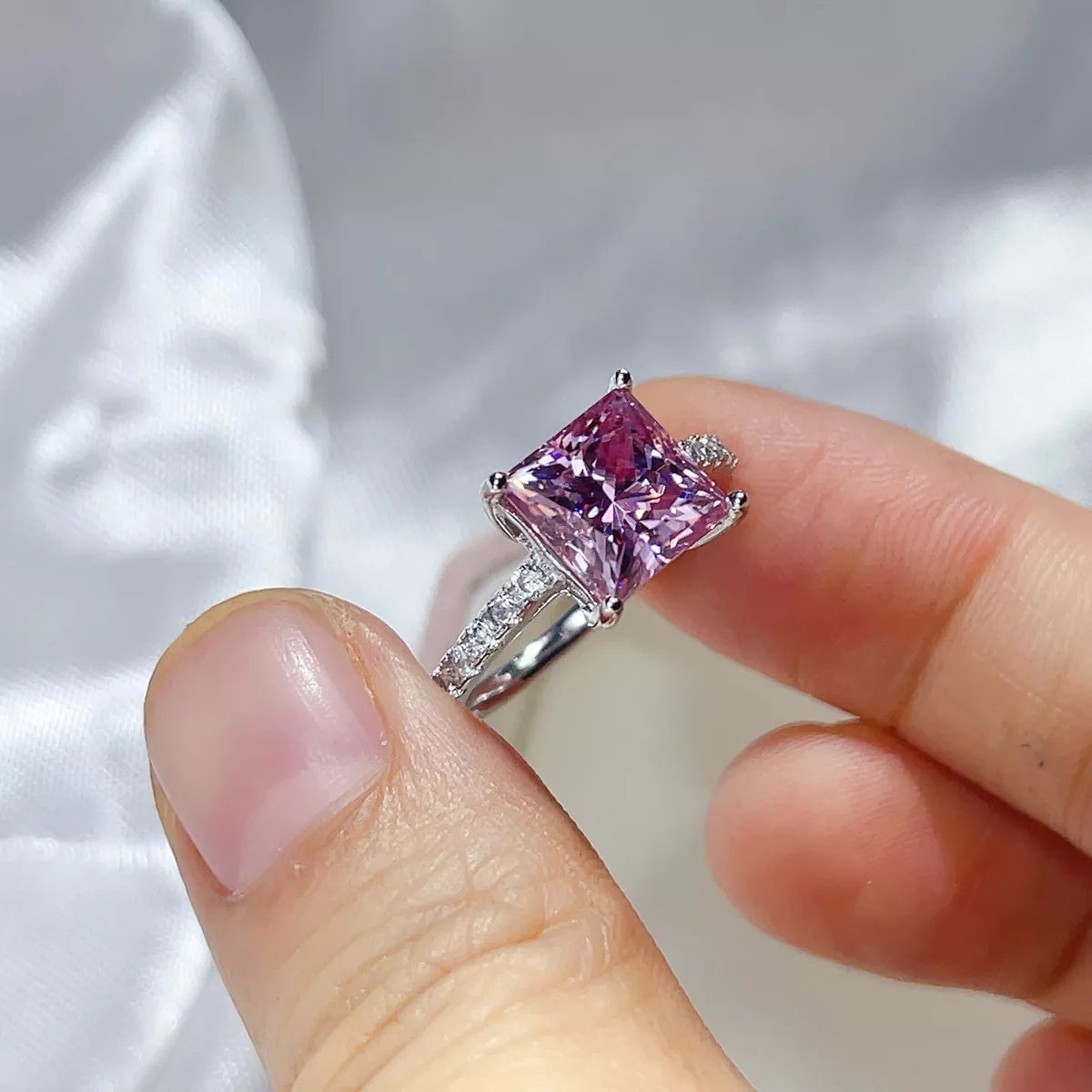 2 carat moissanite stone close up on ring