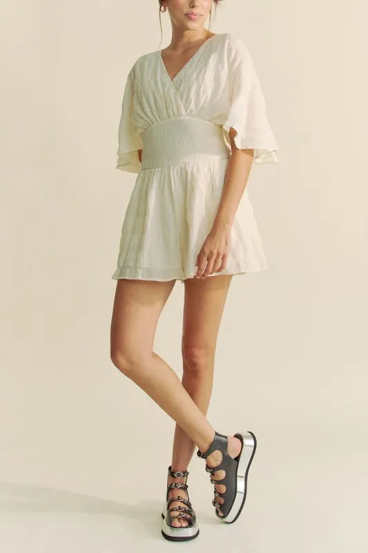 Batwing Sleeve Waist Belt Romper close up
