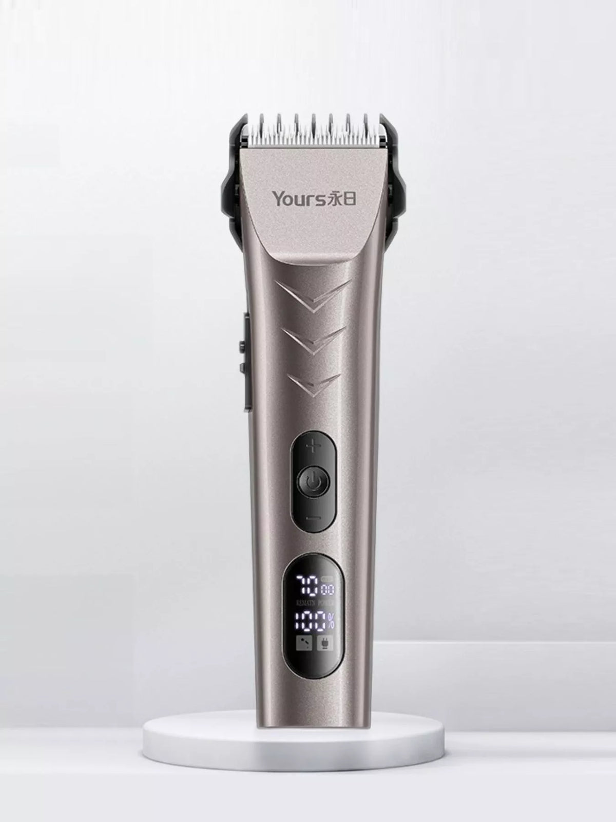 Hair clipper cutting blades close up
