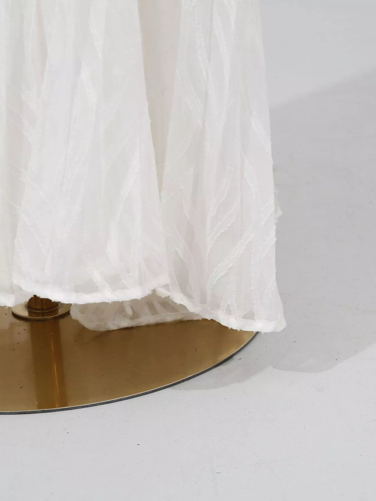 V neck long sleeve maxi dress skirt movement