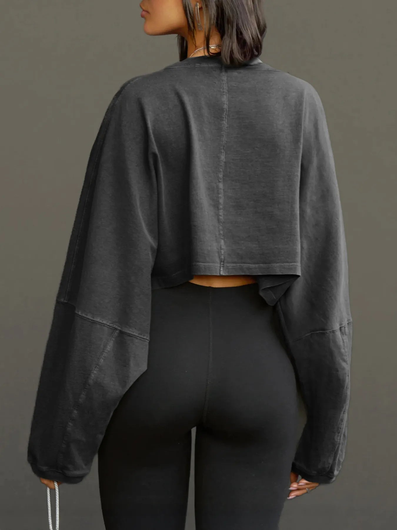 Round Neck Long Sleeve Crop Sweatshirt - Fashorio