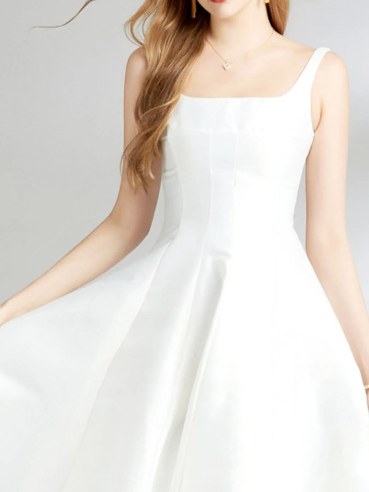 A Line Midi Sleeveless Dress hemline detail