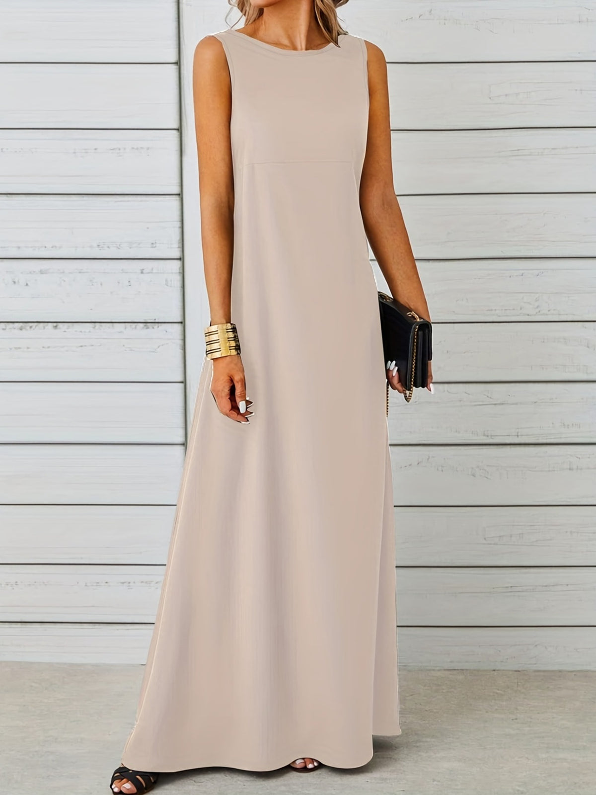 Color range of flowy maxi dress