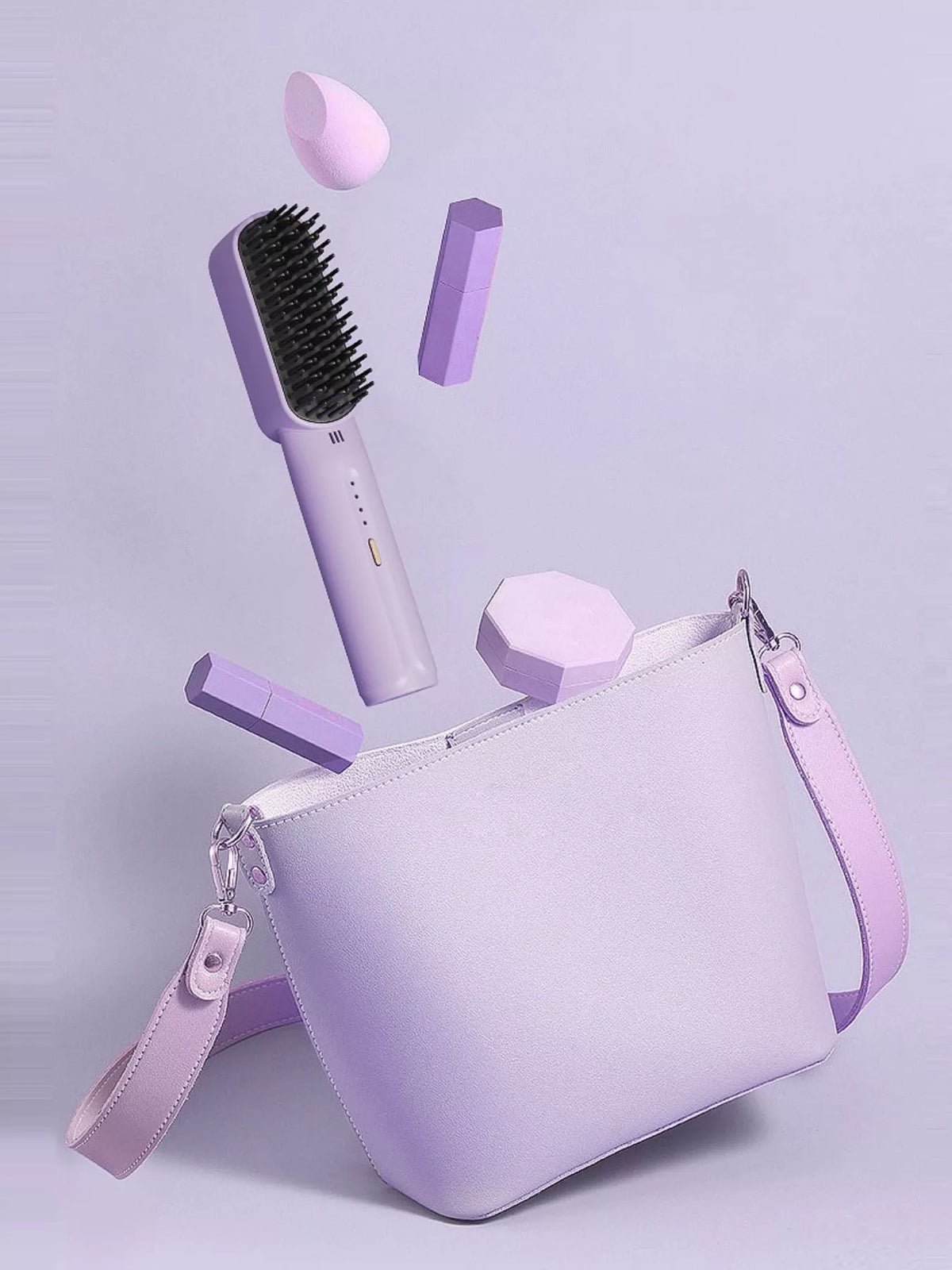 Straightening comb smoothing hair