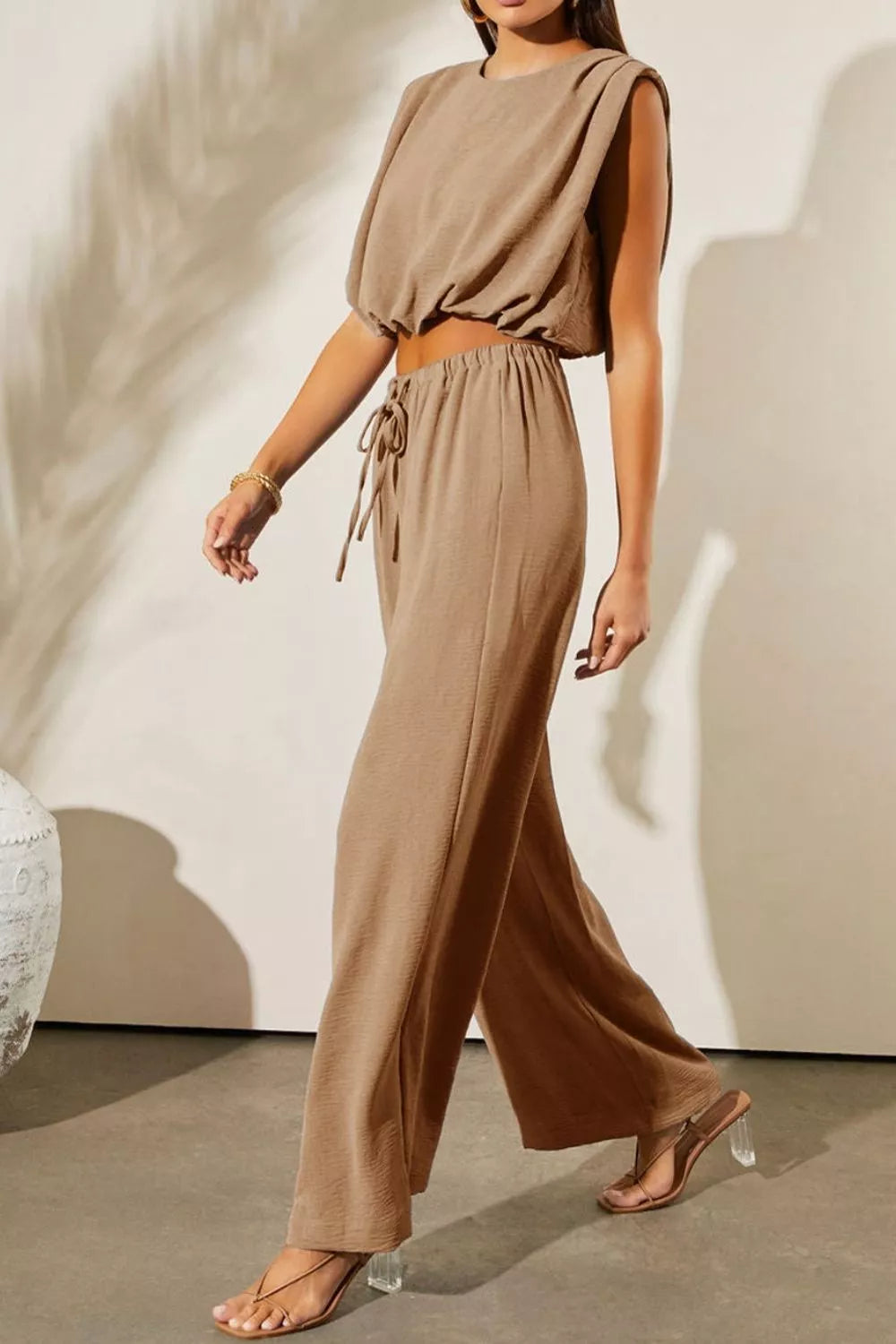 Khaki two piece set keyhole tank detail