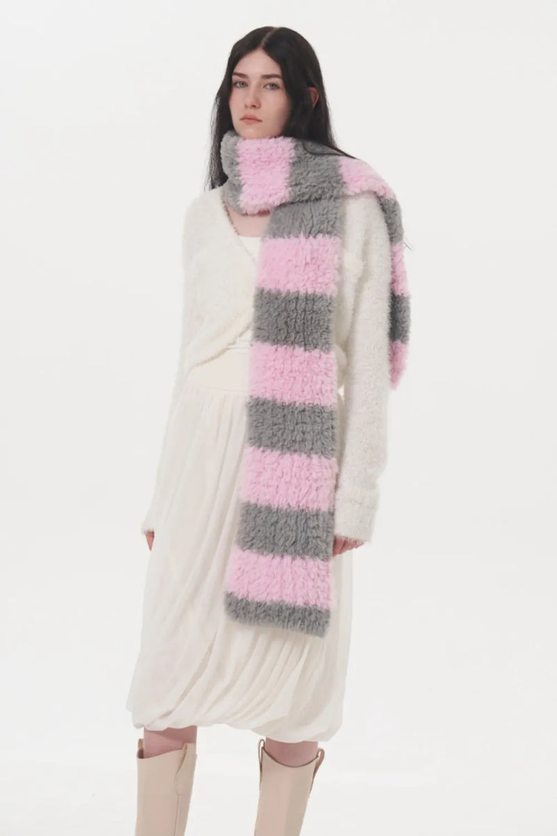 Fuzzy contrast striped scarf around the neck