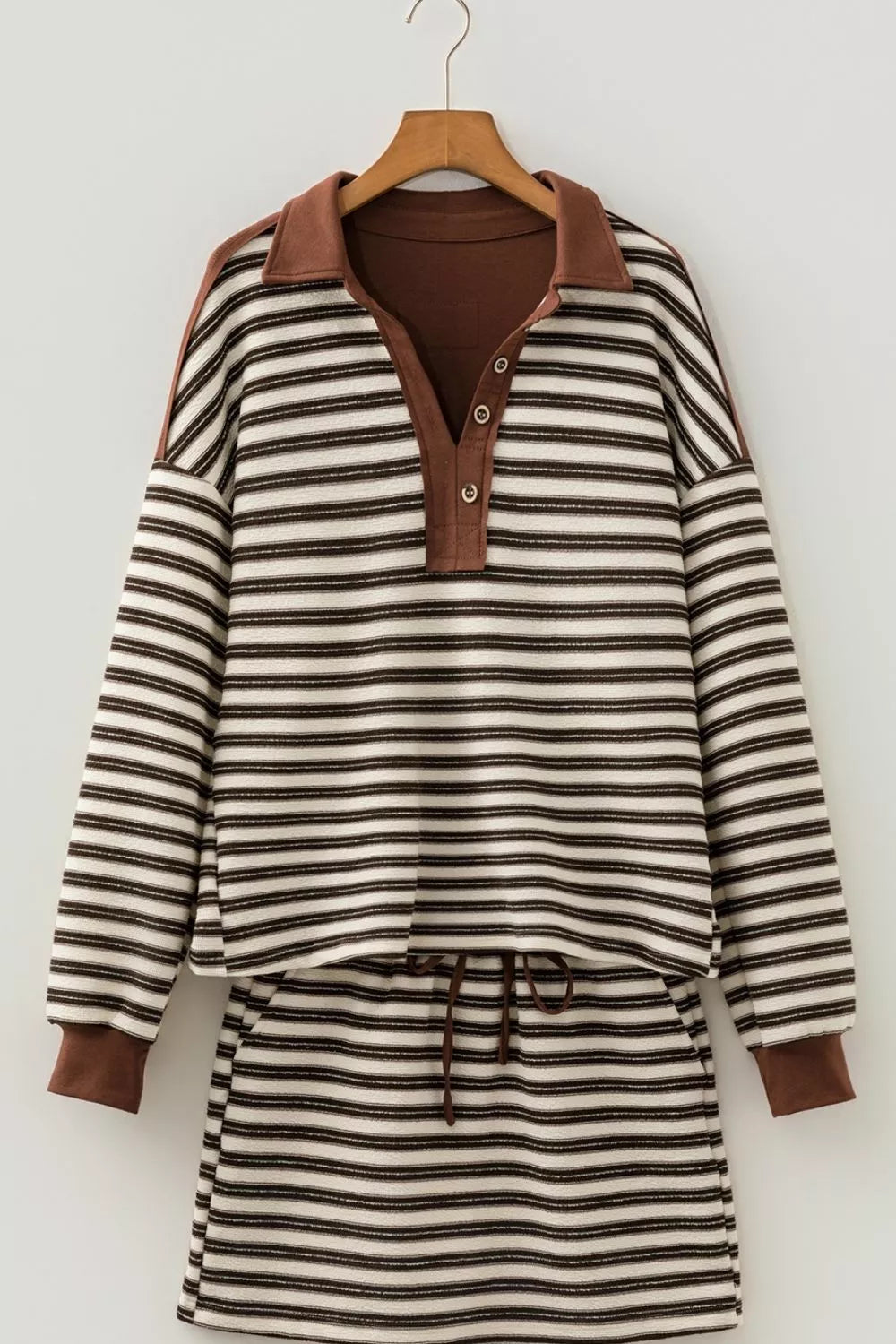 Long sleeve striped top styling
