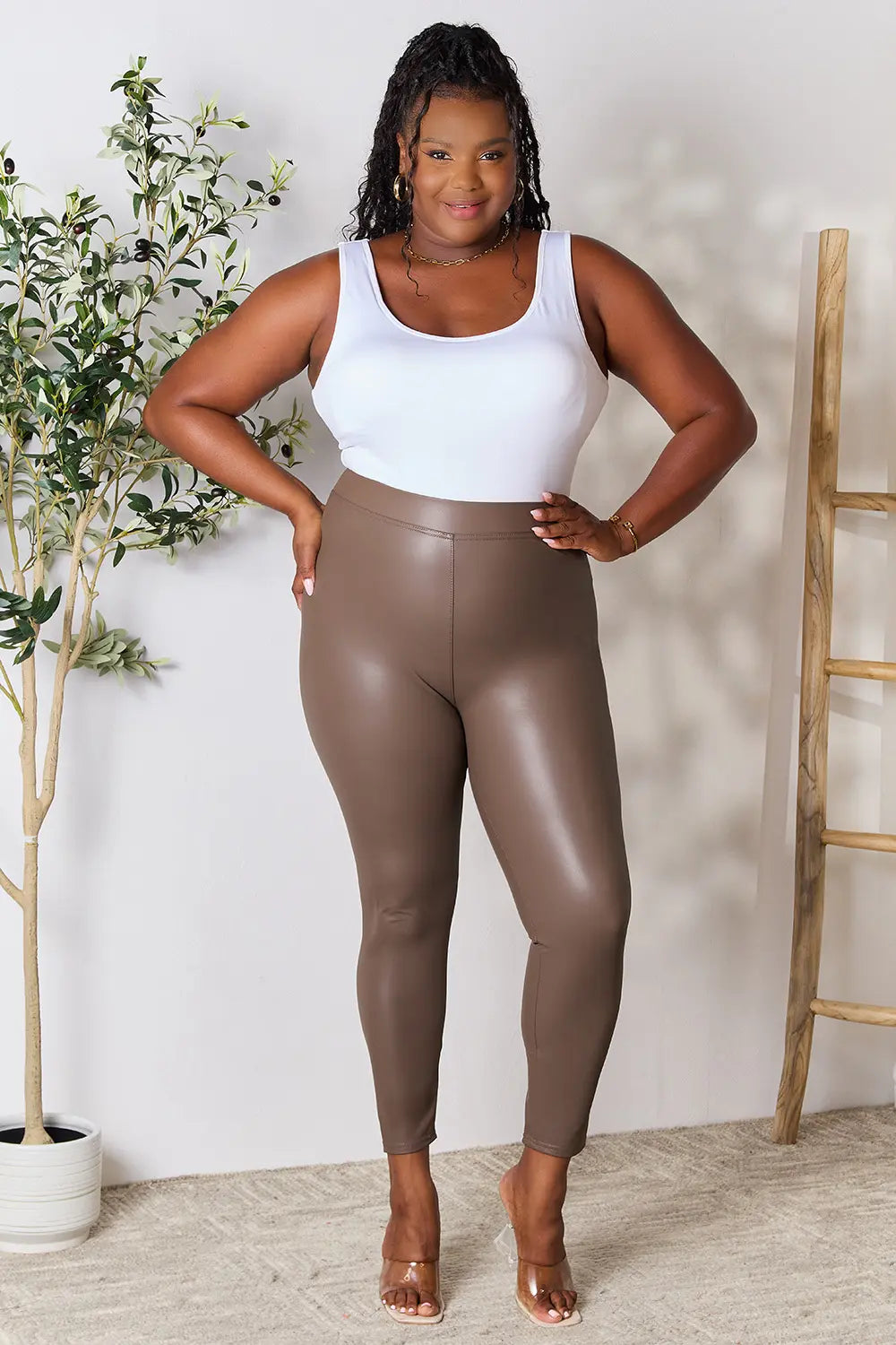 Mocha stretch skinny pants on model