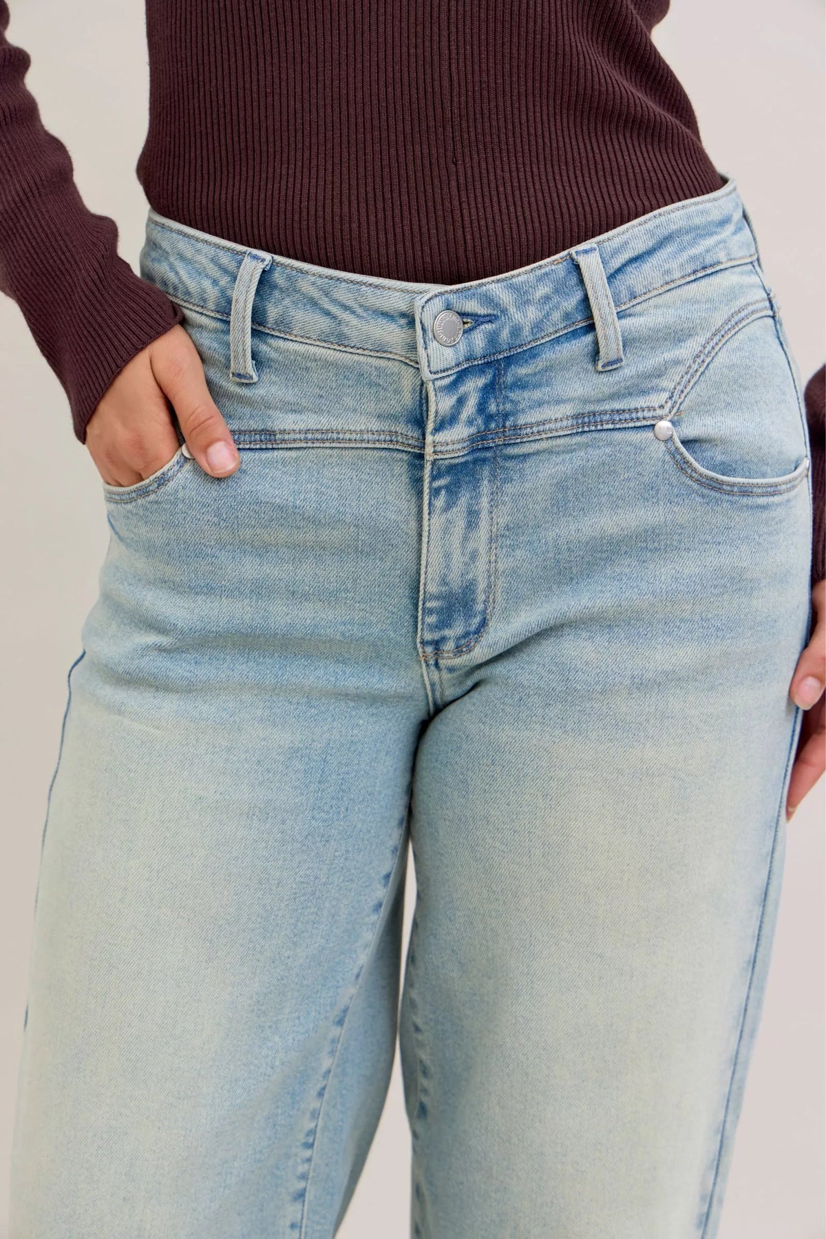 Judy Blue column straight jeans detail view