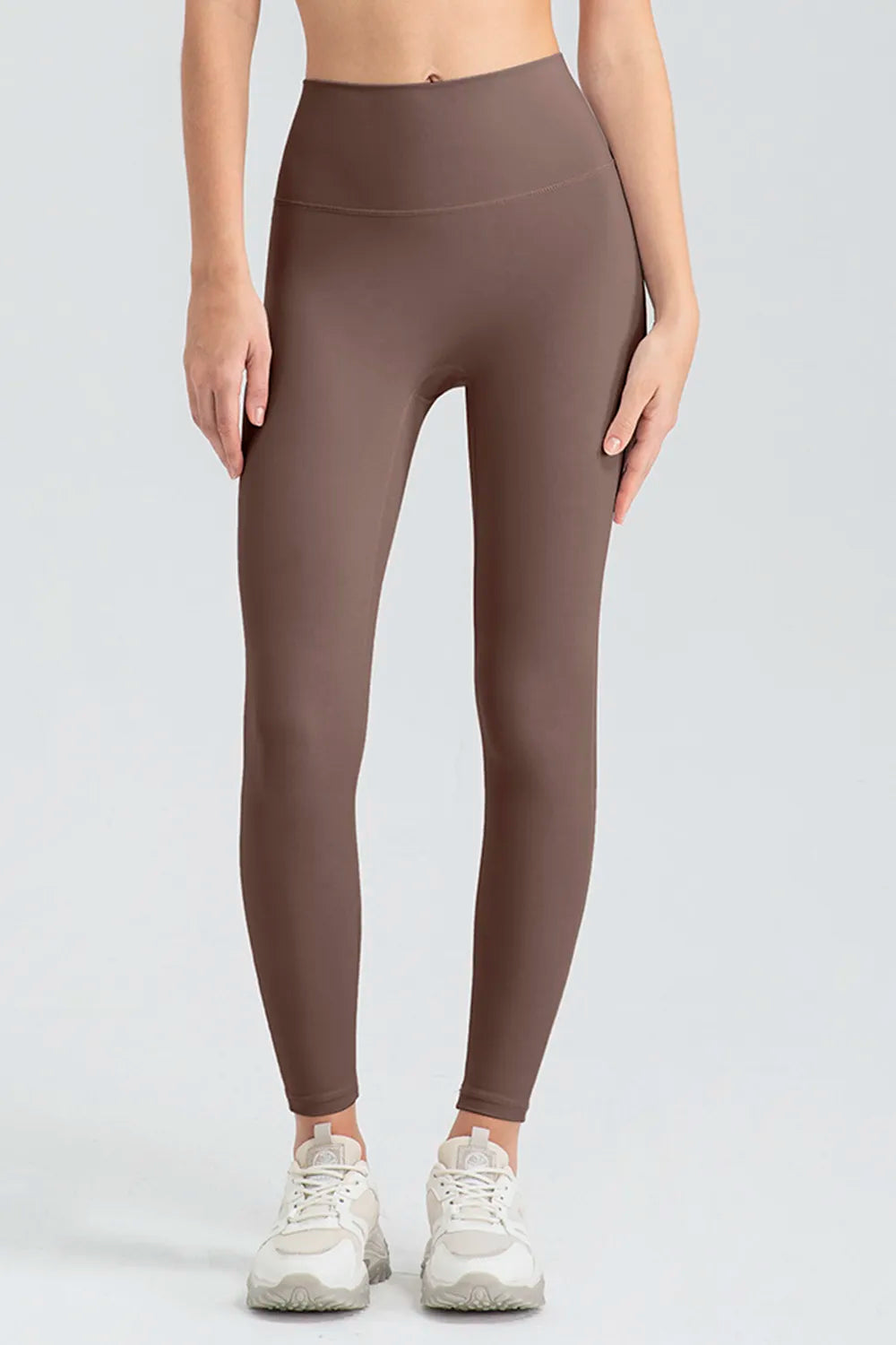 Skinny active pants in mocha