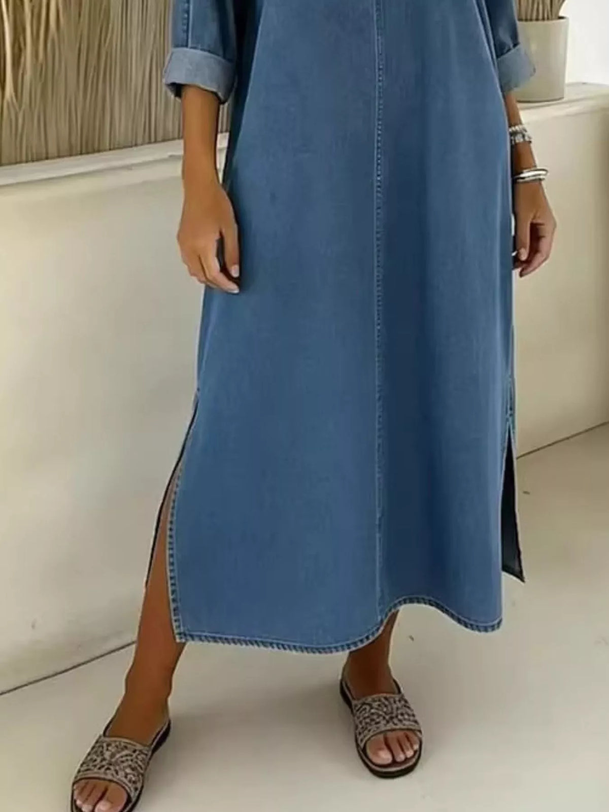 Side slit V neck long sleeve midi dress detail view