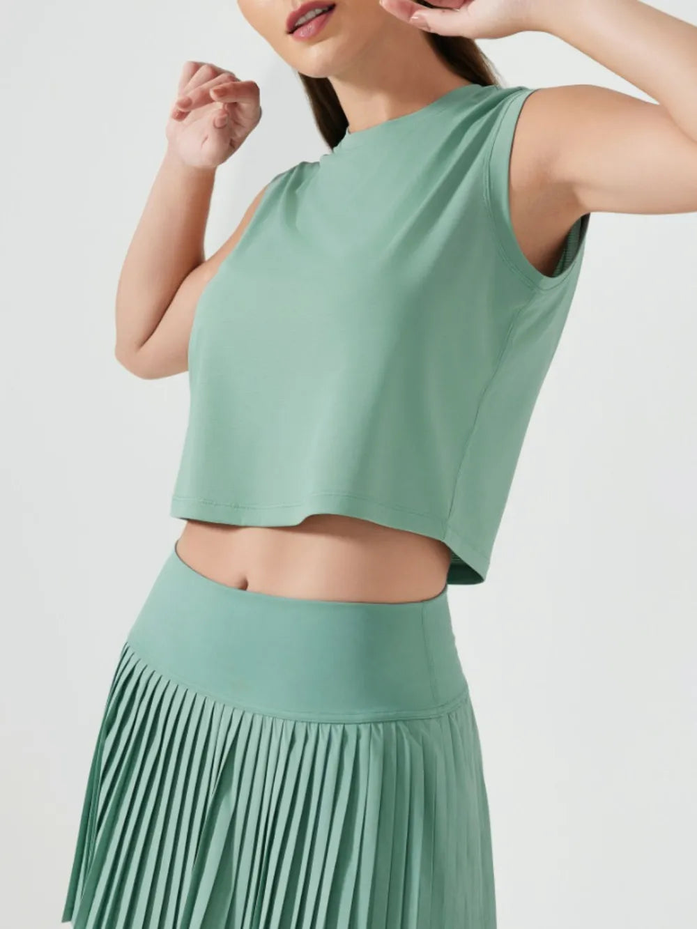 Millennia Round Neck Cropped Active Tank - Fashorio