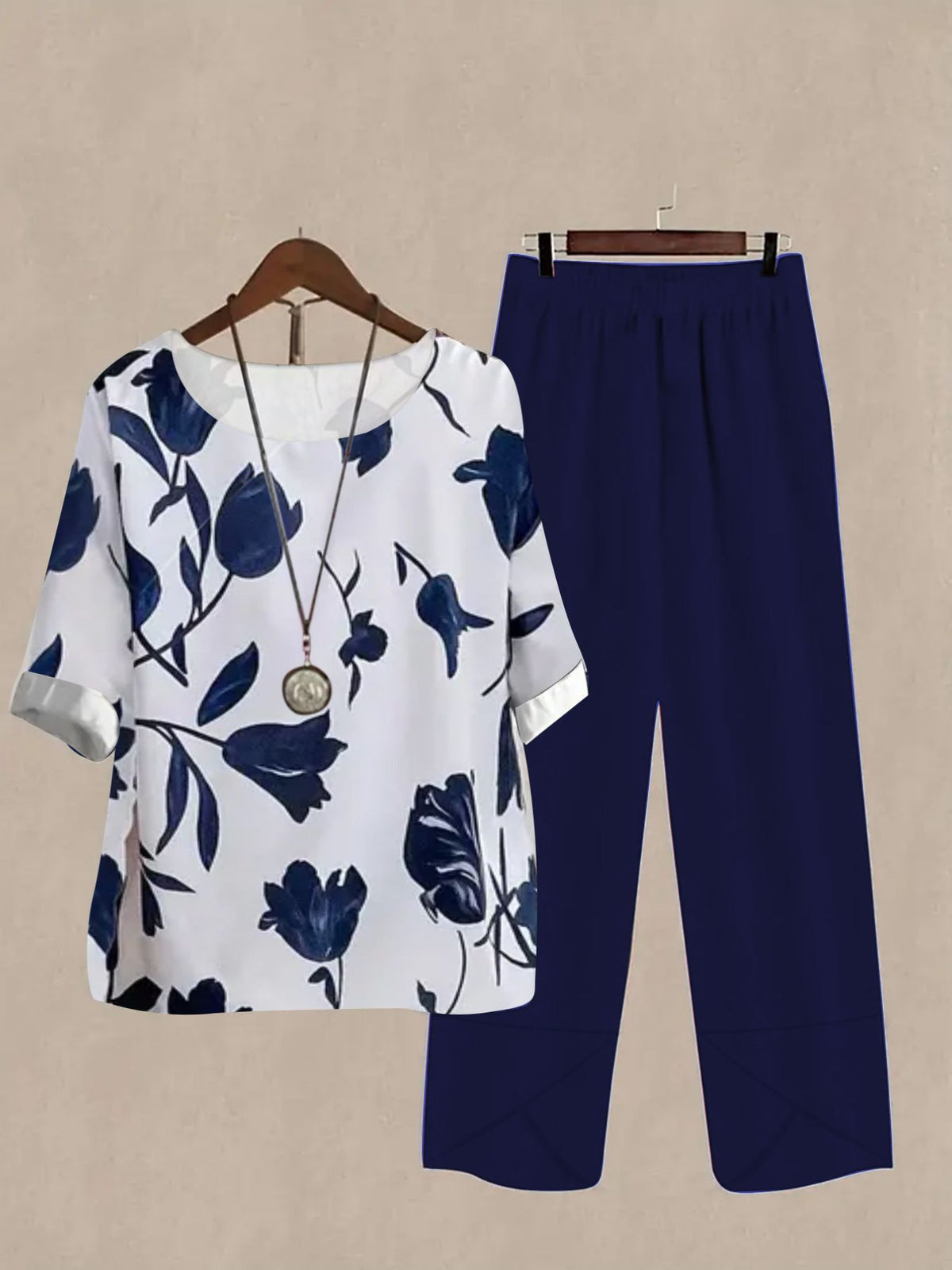 Printed pants set fabric texture