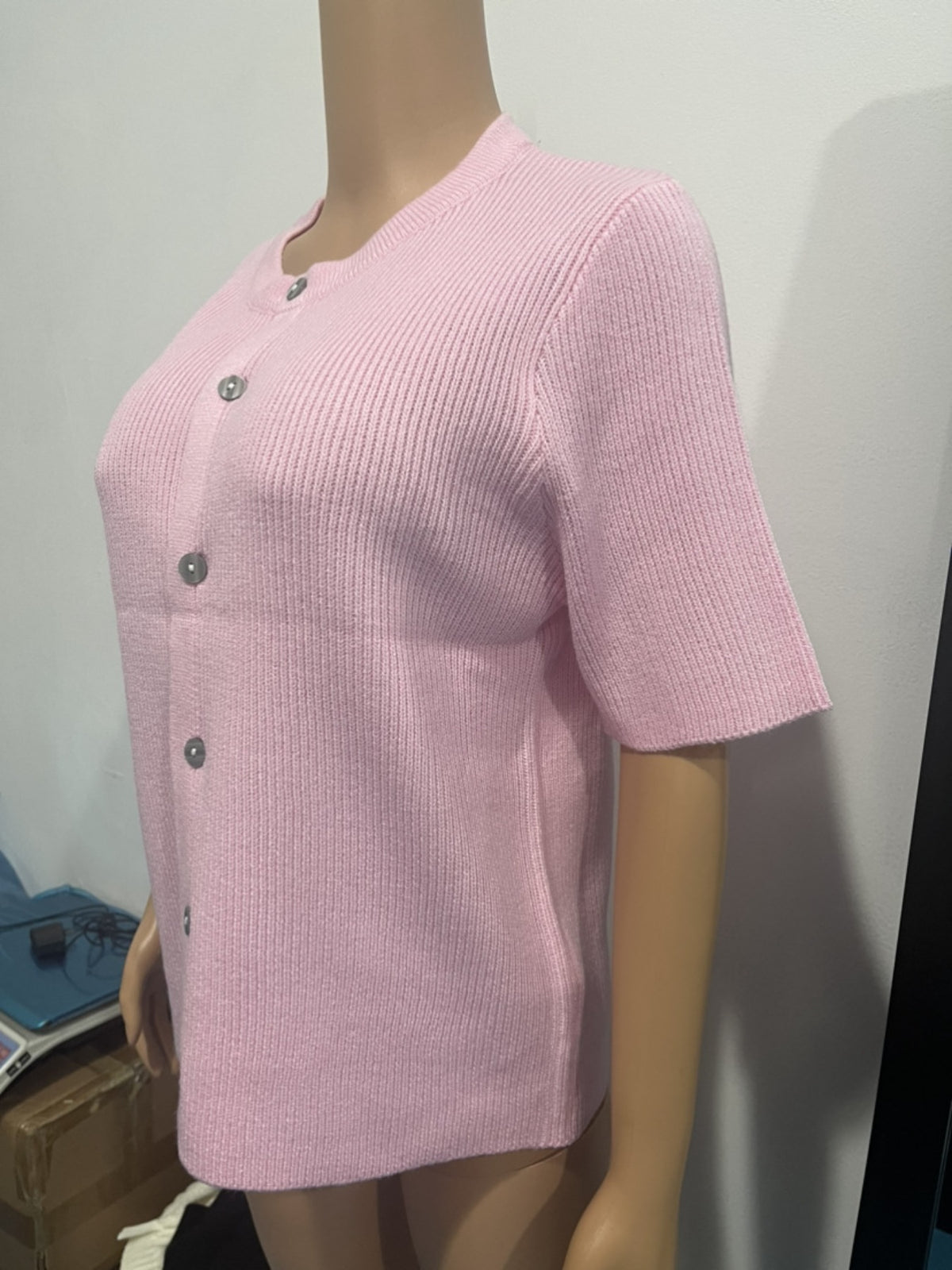 Short sleeve cardigan gray tone