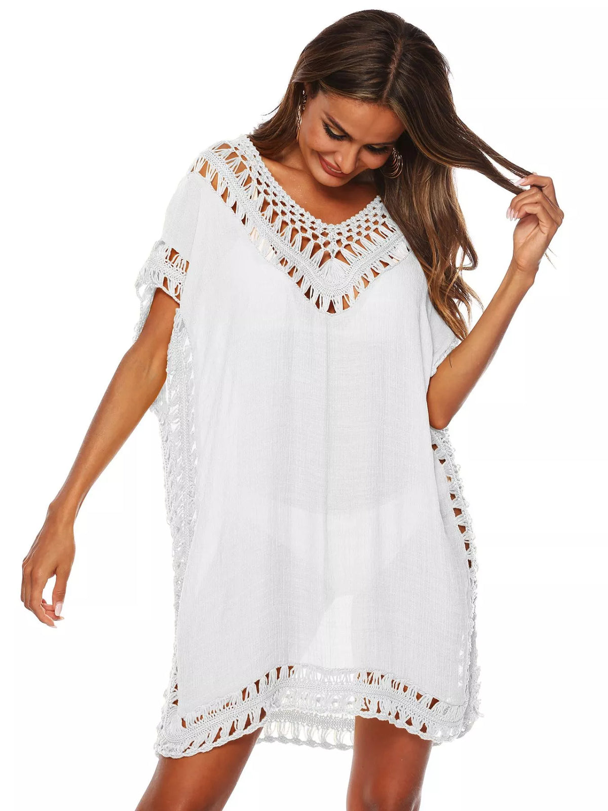 V neck and cutout close up