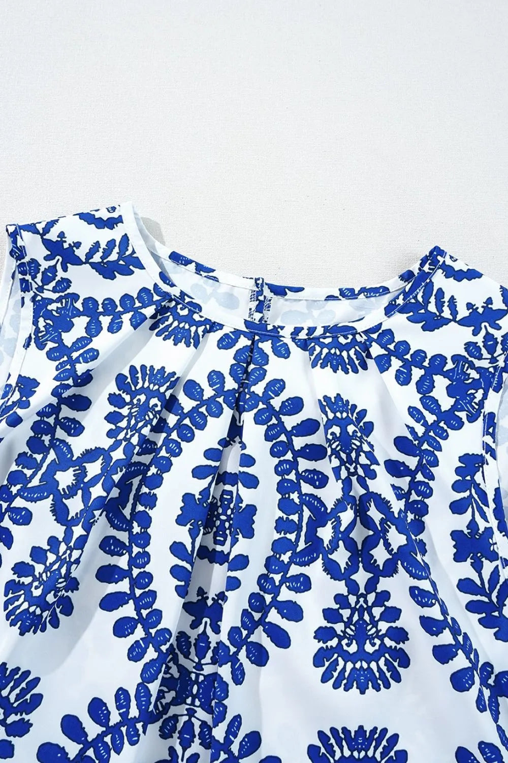 Printed Crew Neck Sleeveless Top, view 11