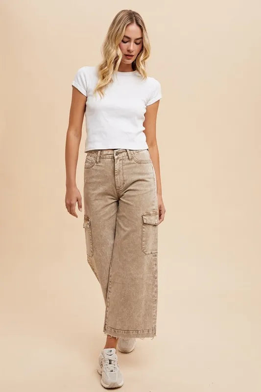 Annie Wear Raw Hem Wide Leg Jeans with Cargo Pockets – Trendy Denim - Fashorio