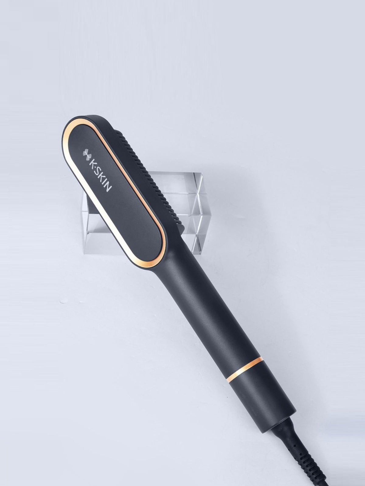 Straightening comb teeth detail