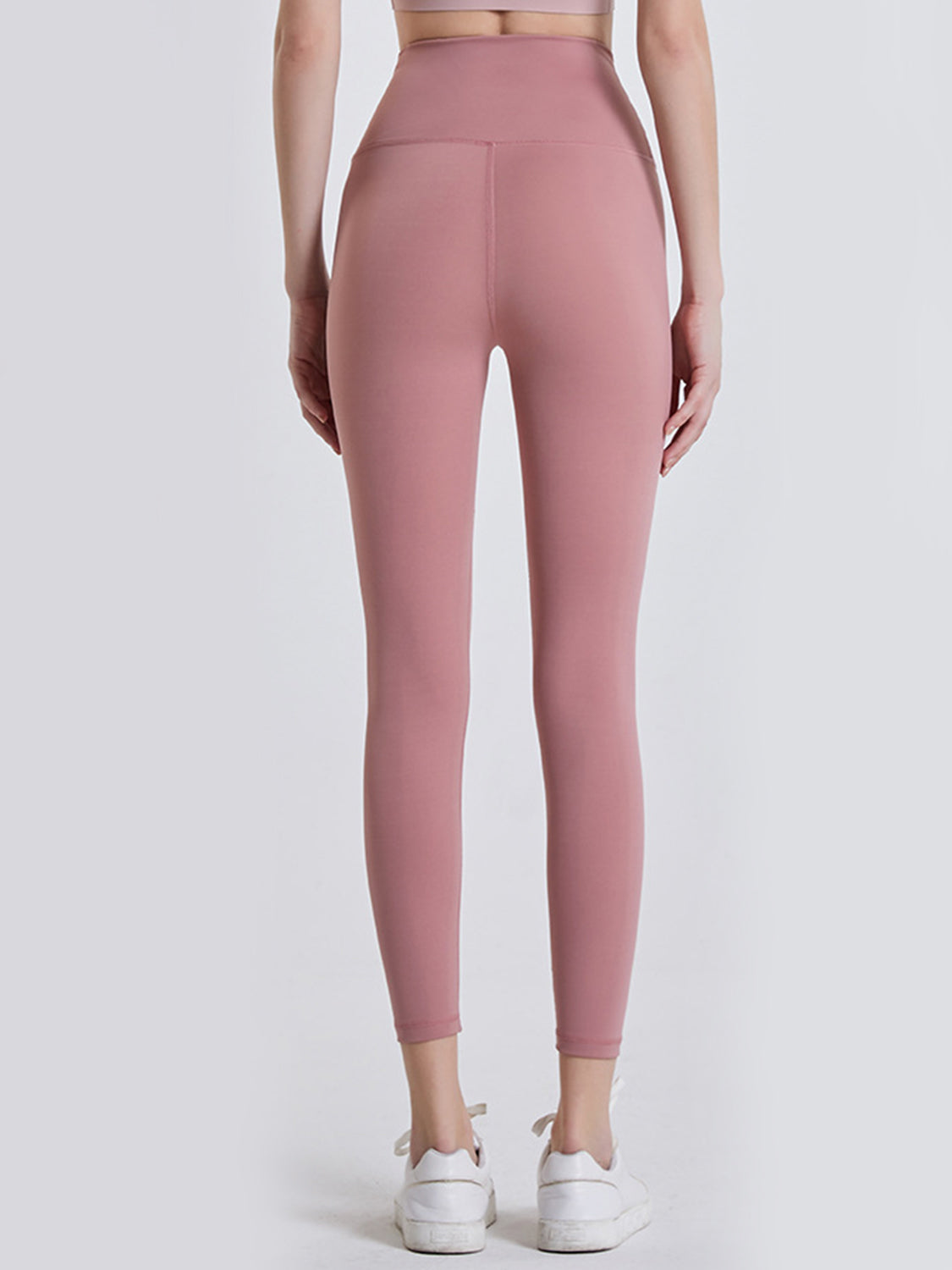 High waist leggings styled with tee