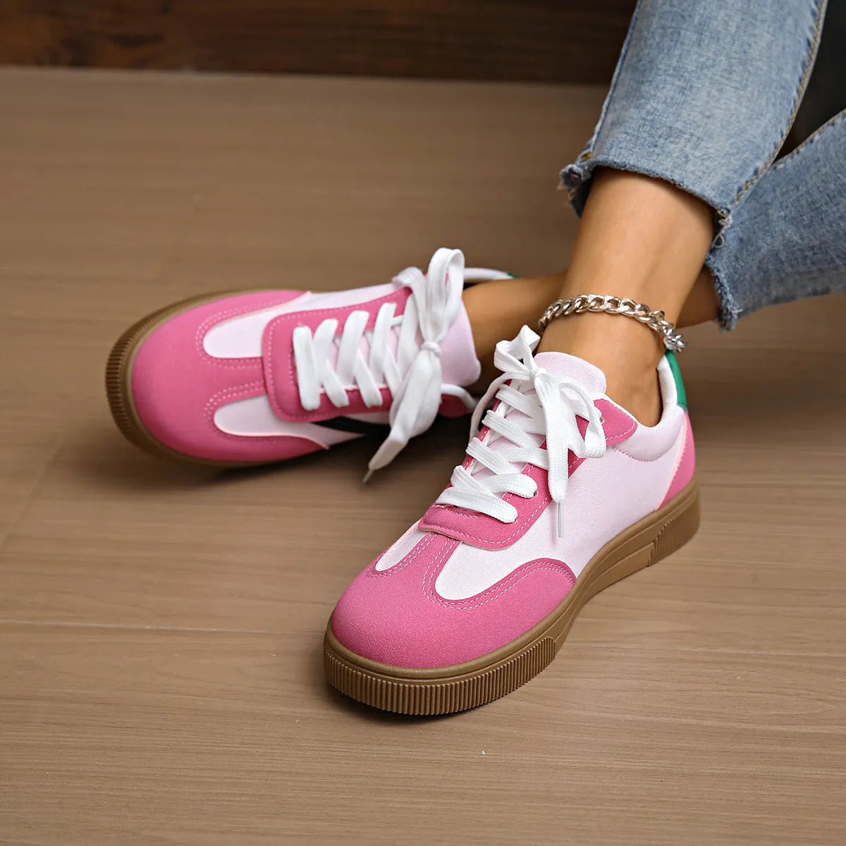 Round Toe Lace Up Sneakers - Fashorio