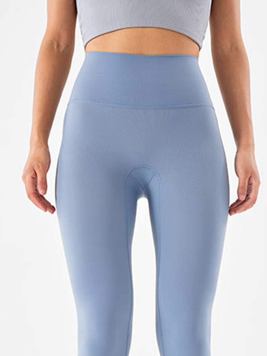 Sports leggings fabric detail