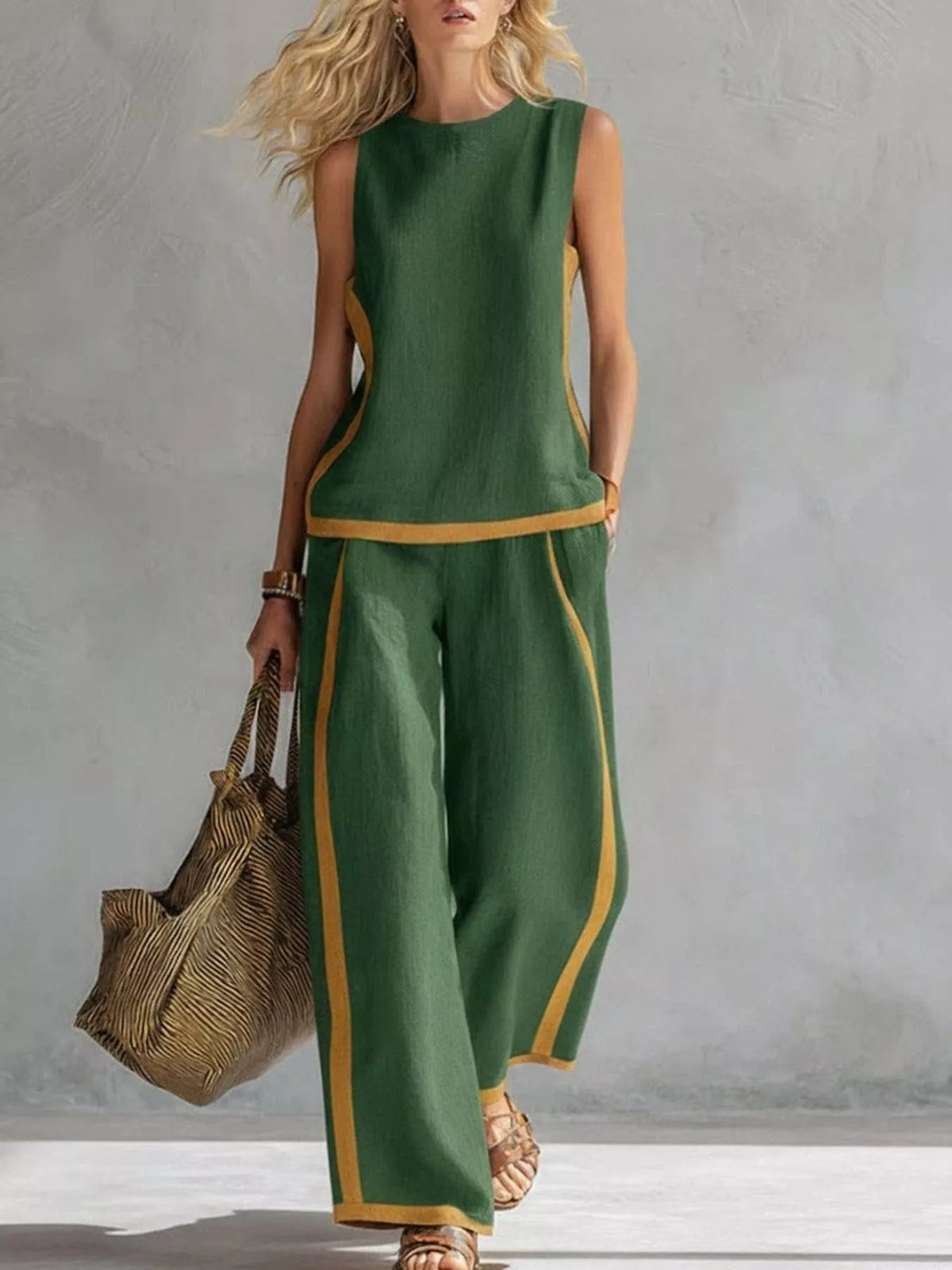 Wide leg tank set model view