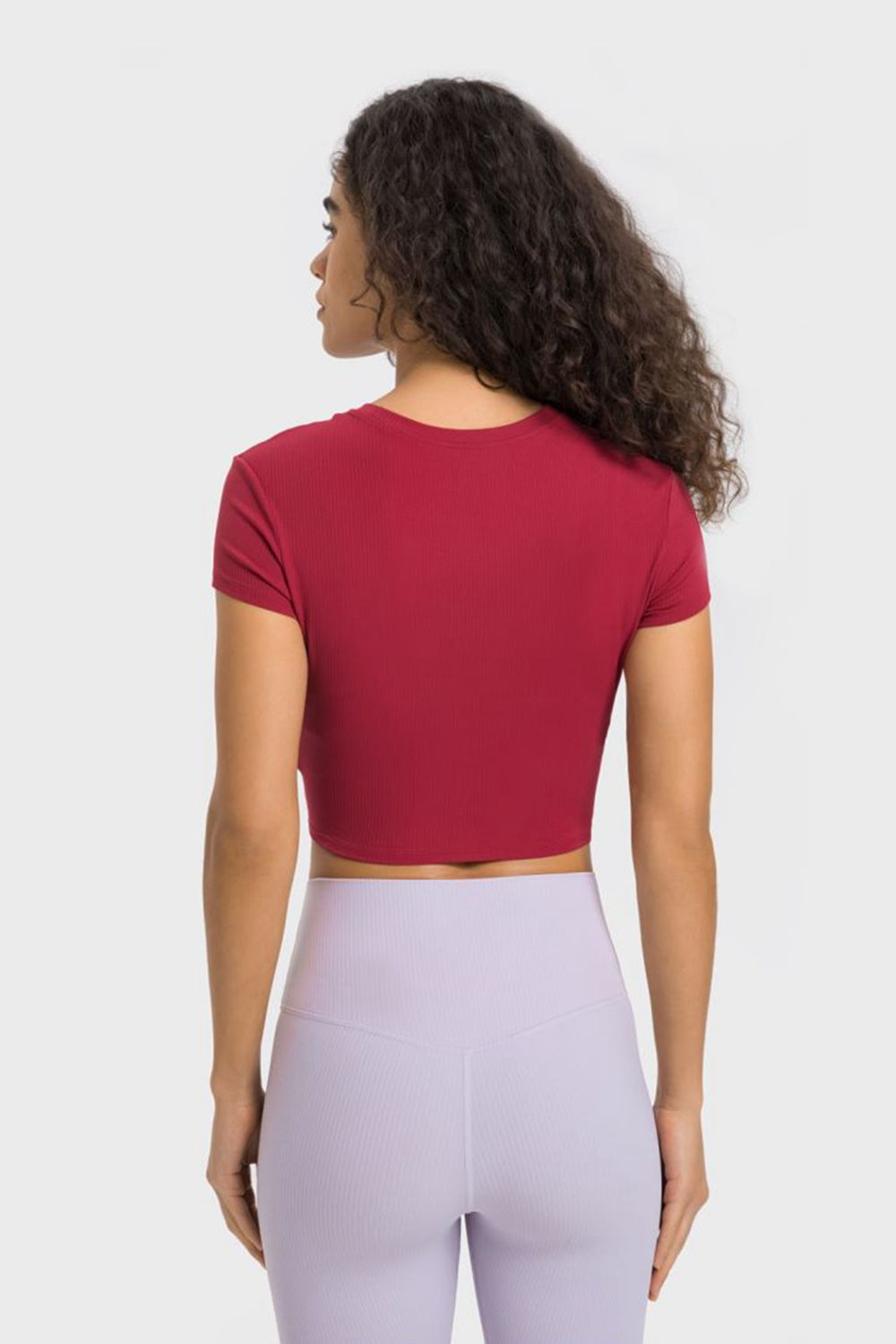 Round neck cropped sports t-shirt styling view