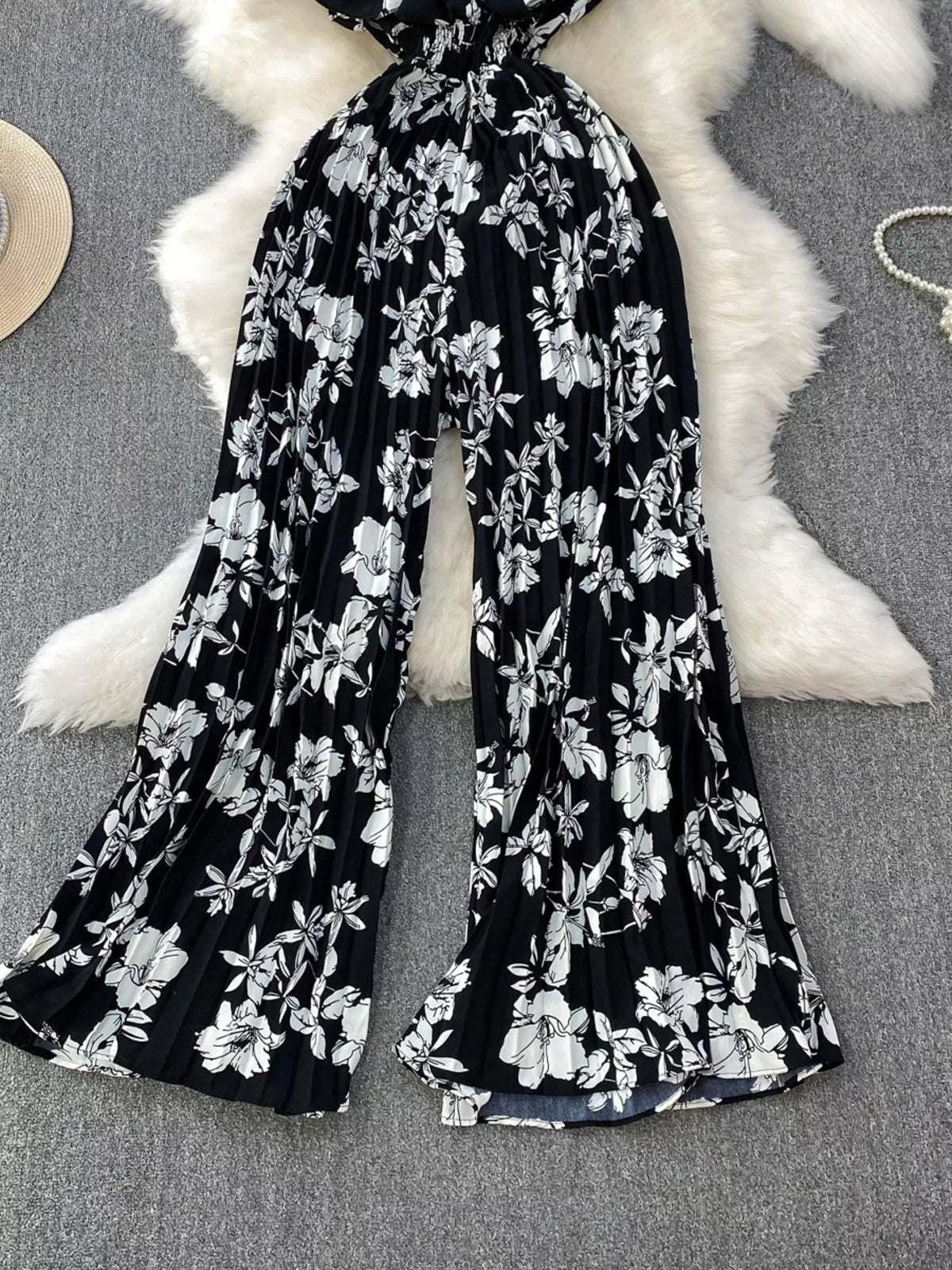 Floral print wide leg pleated jumpsuit side view
