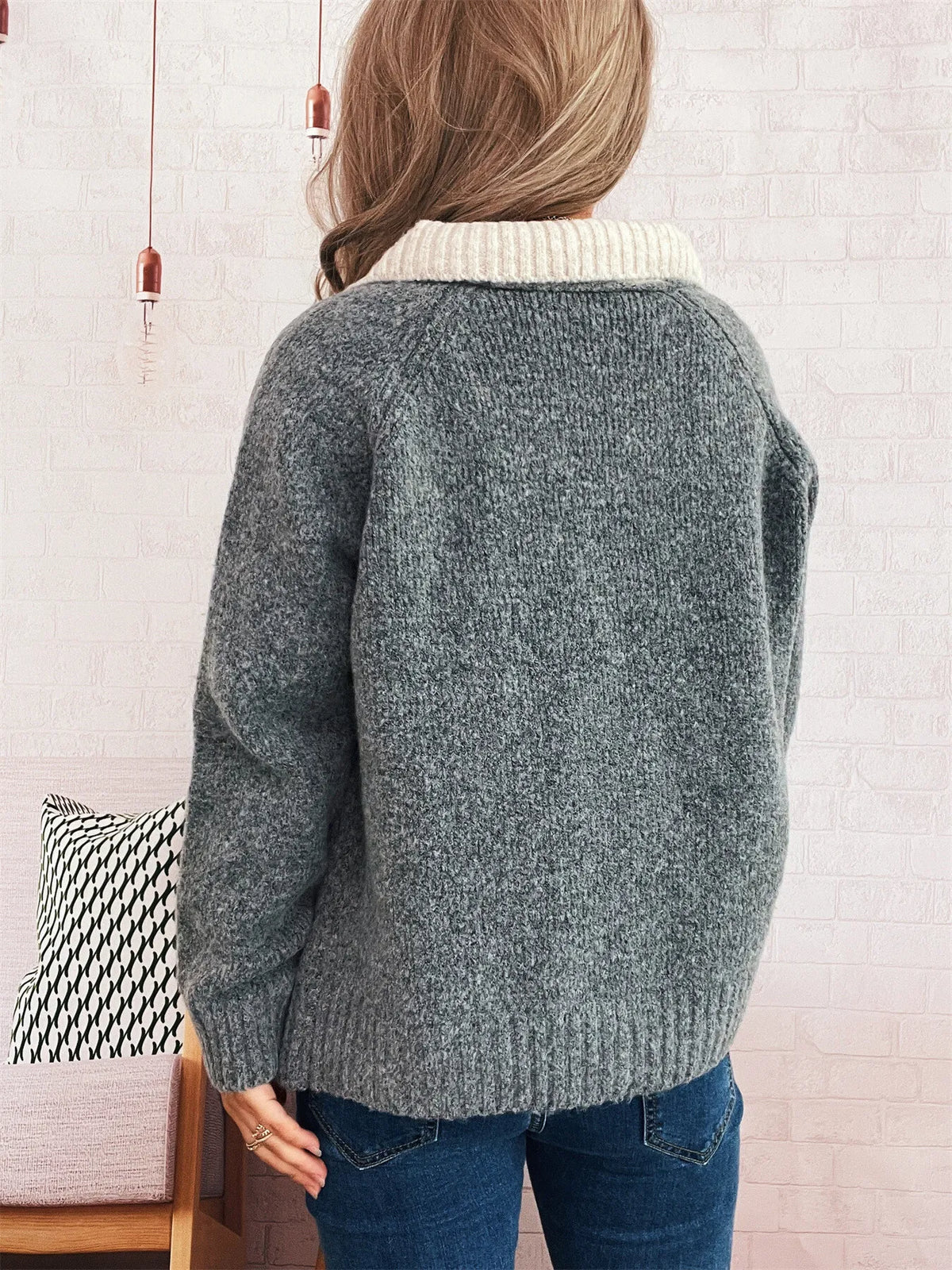 contrast collar zip up cardigan hem detail