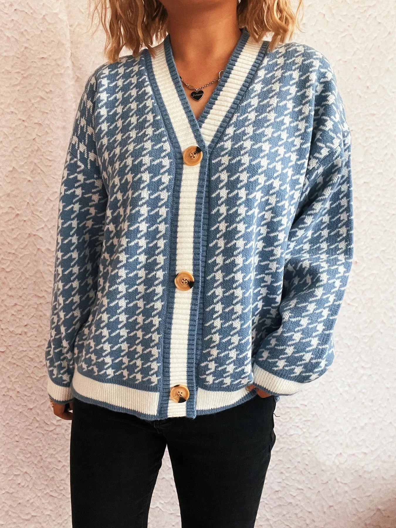 Houndstooth Pattern V-Neck Button-Up Cardigan - Fashorio