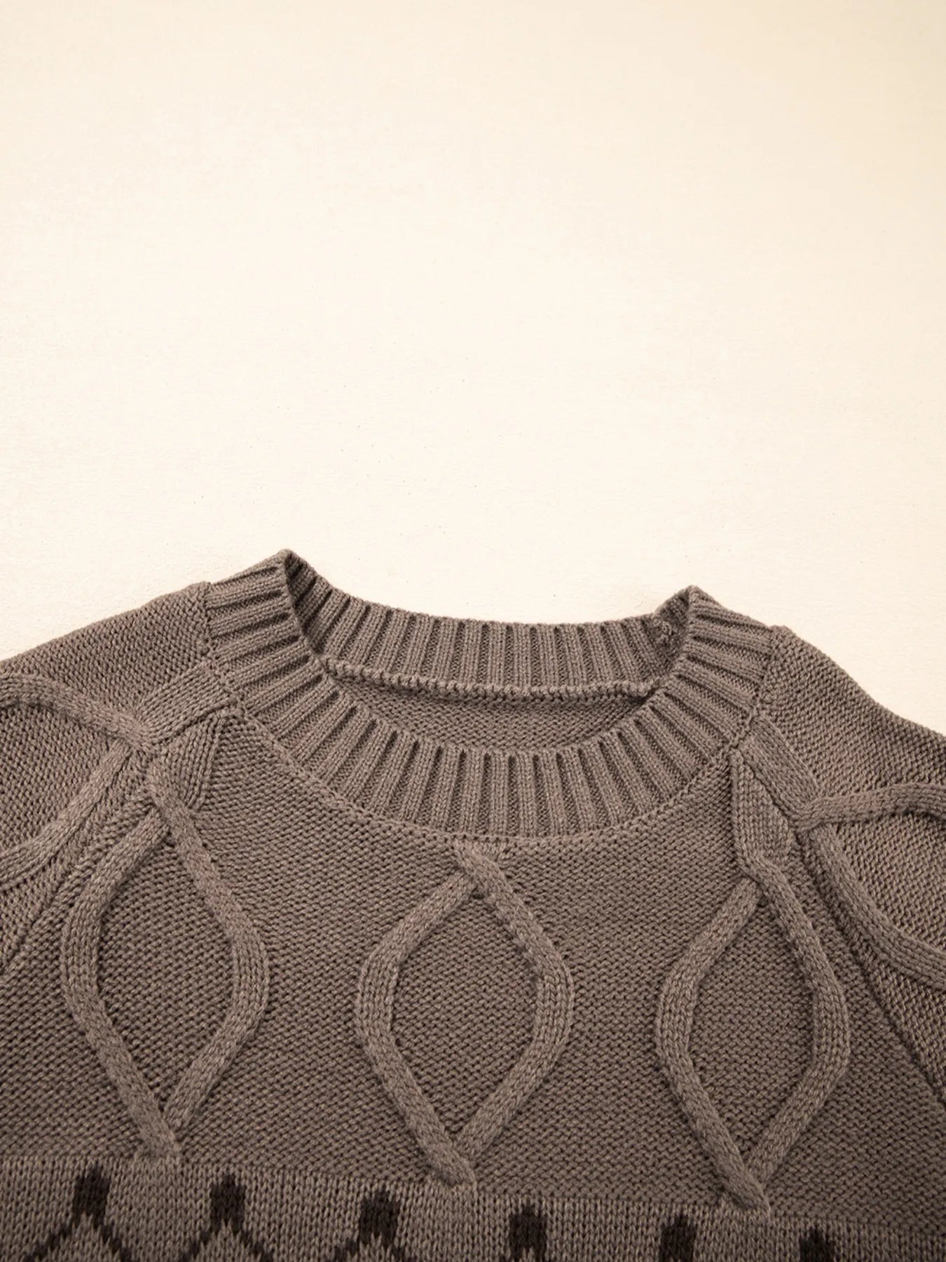 Geometric Round Neck Long Sleeve Sweater - Fashorio