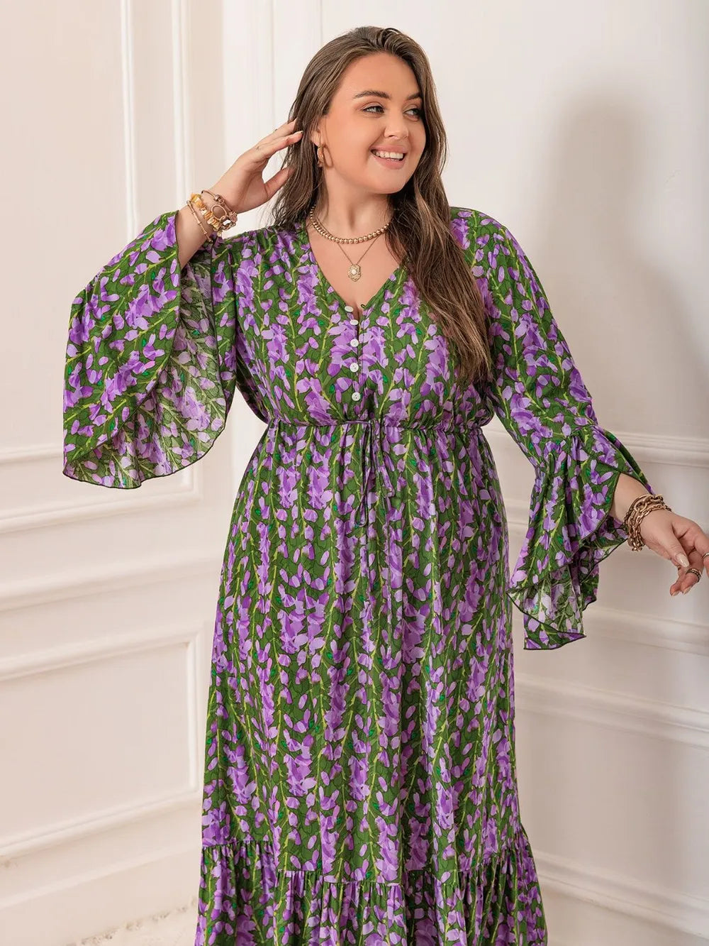 Printed V neck long sleeve maxi dress sleeve detail