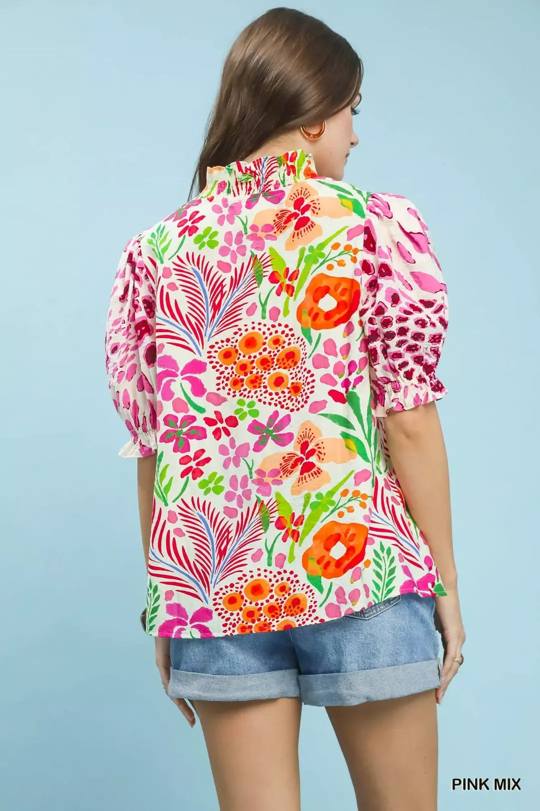 Umgee pink mix V neck ruffle puff sleeve top side view