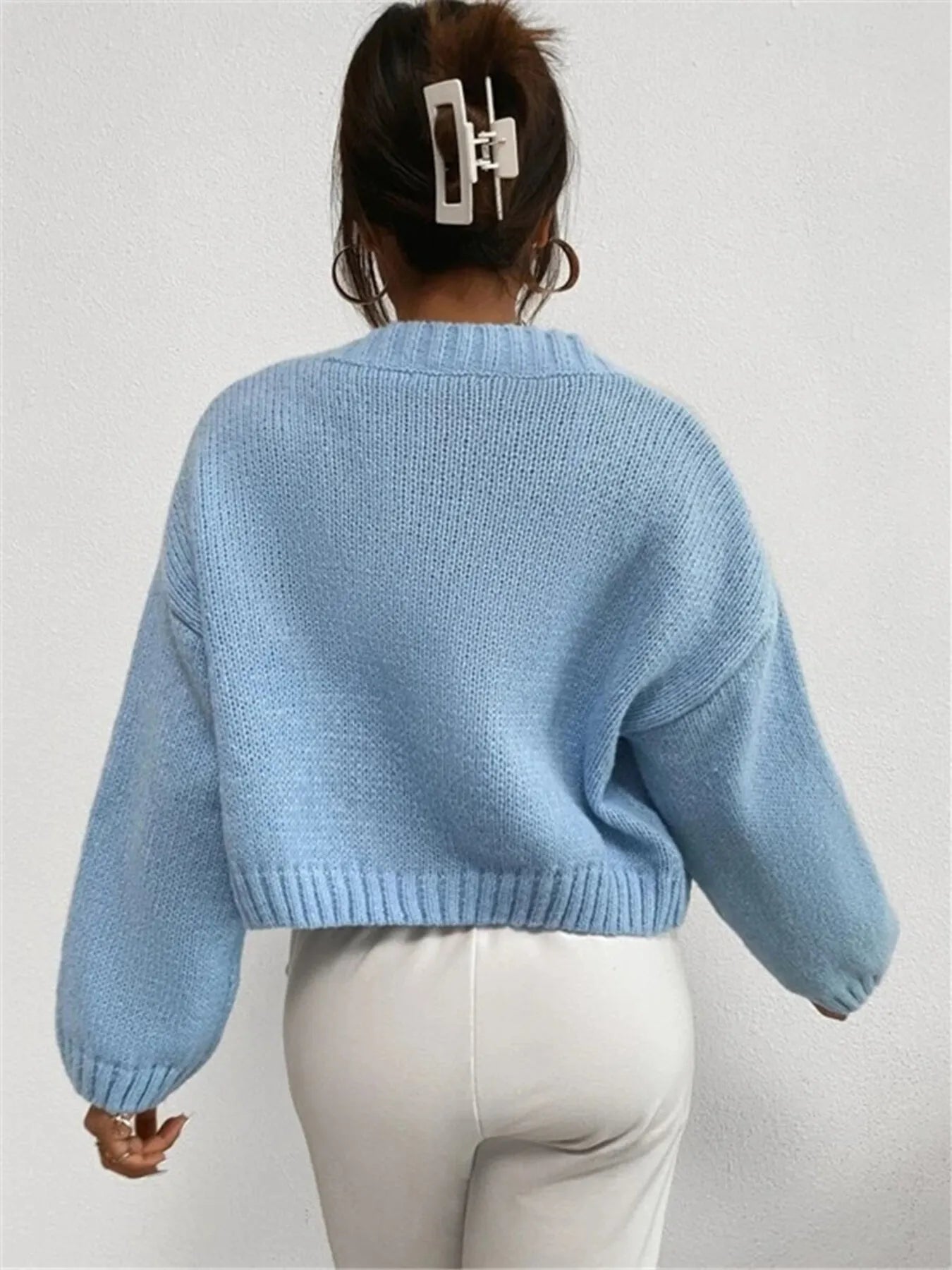 Contrast Cloud Pattern Cropped Button-Up Cardigan - Fashorio