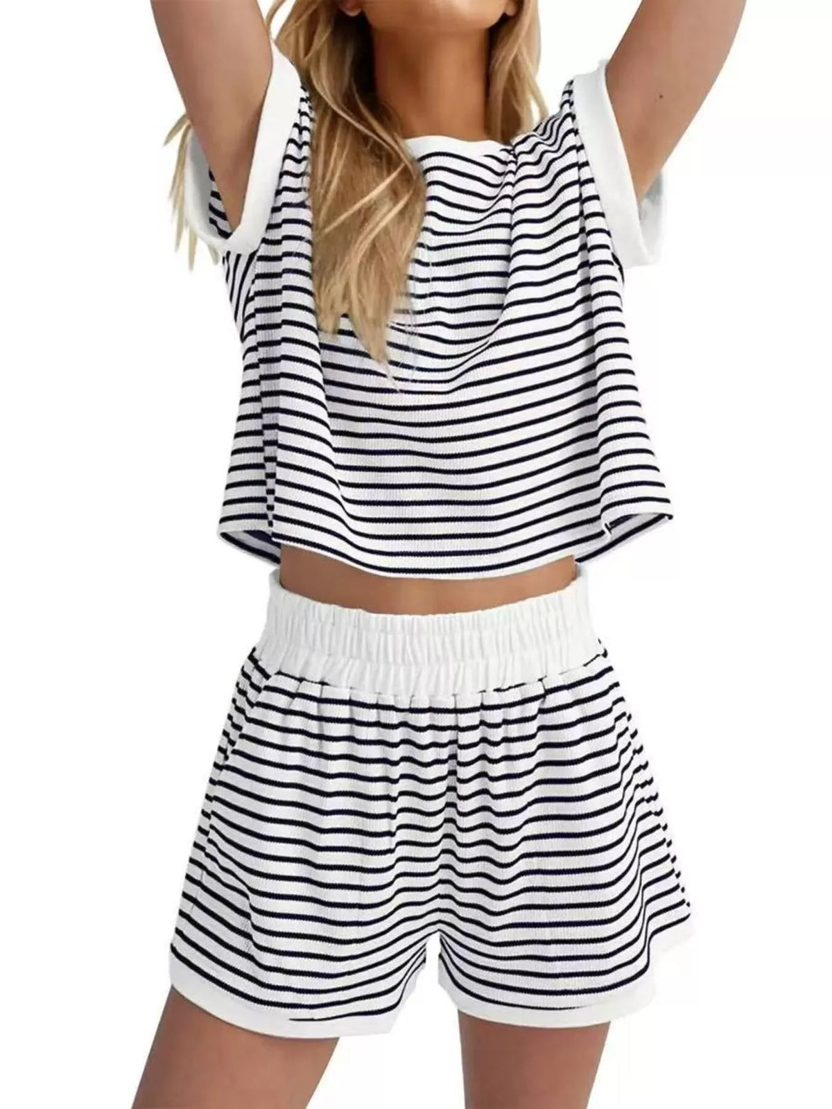 Two piece striped shorts set detail