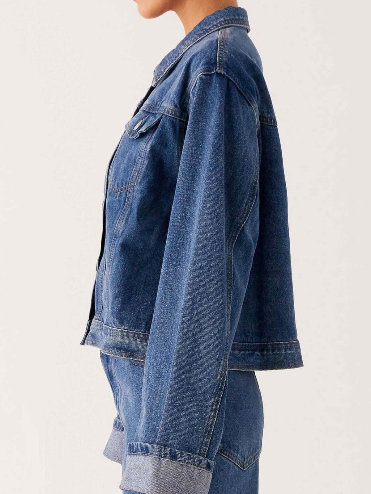 Cropped Oversized Denim Jacket in Dark Blue styled look