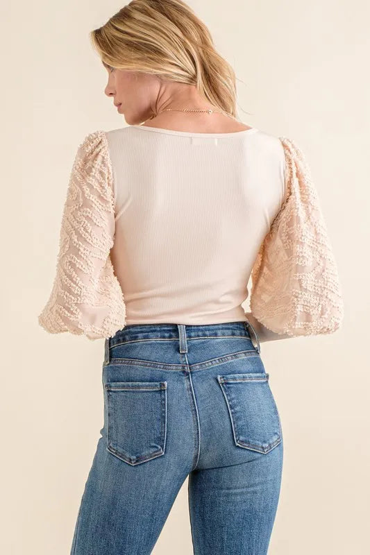 And The Why Textured Puff Sleeve Bodysuit - Fashorio
