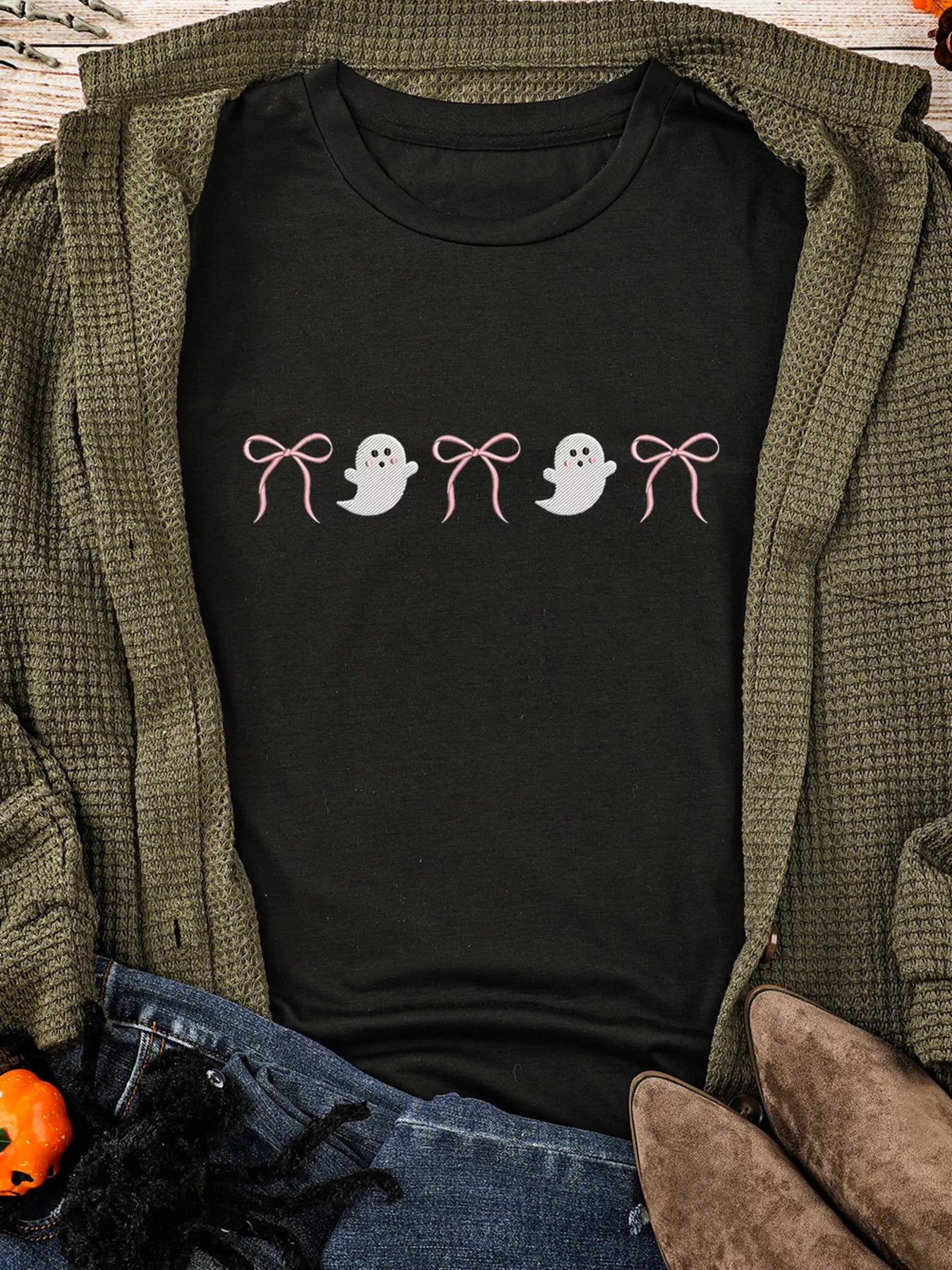 Halloween Ghost Bow Graphic Short Sleeve T-Shirt - Fashorio