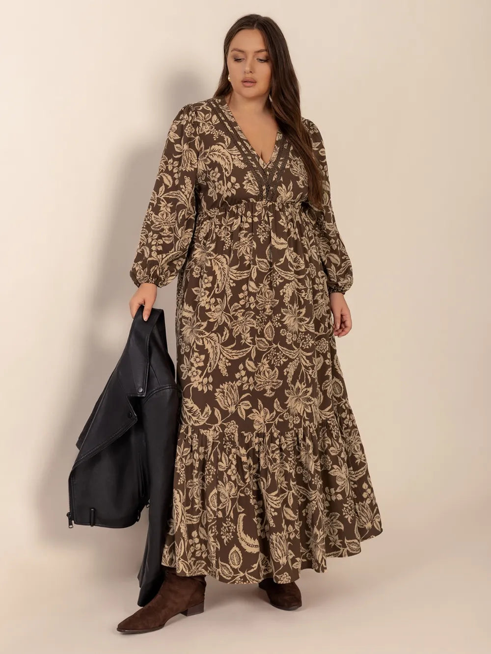 camel plus size printed v neck balloon sleeve maxi dress close up