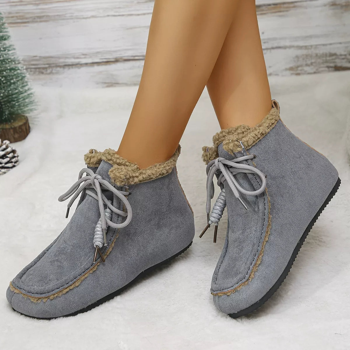 Lace up flat ankle boots shaft detail